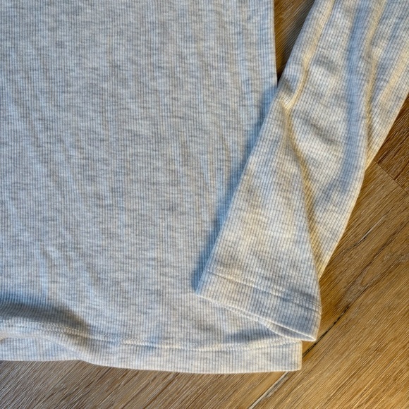 WHEAT Chicago Ribbed Long Sleeve - Light Heather Grey - Picture 3 of 6